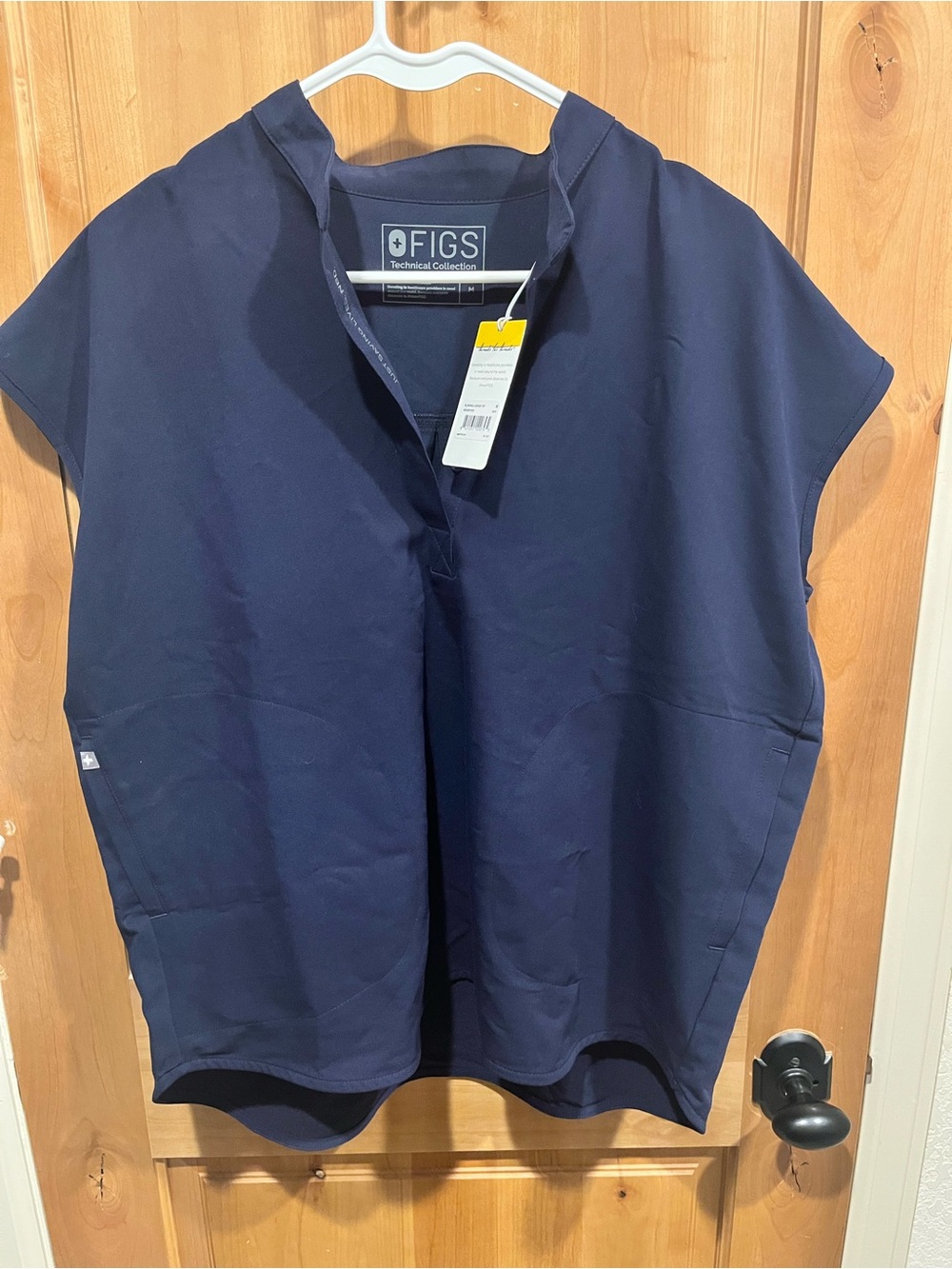 FIGS Women's Navy Rafaela Oversized Scrub Top - NWT